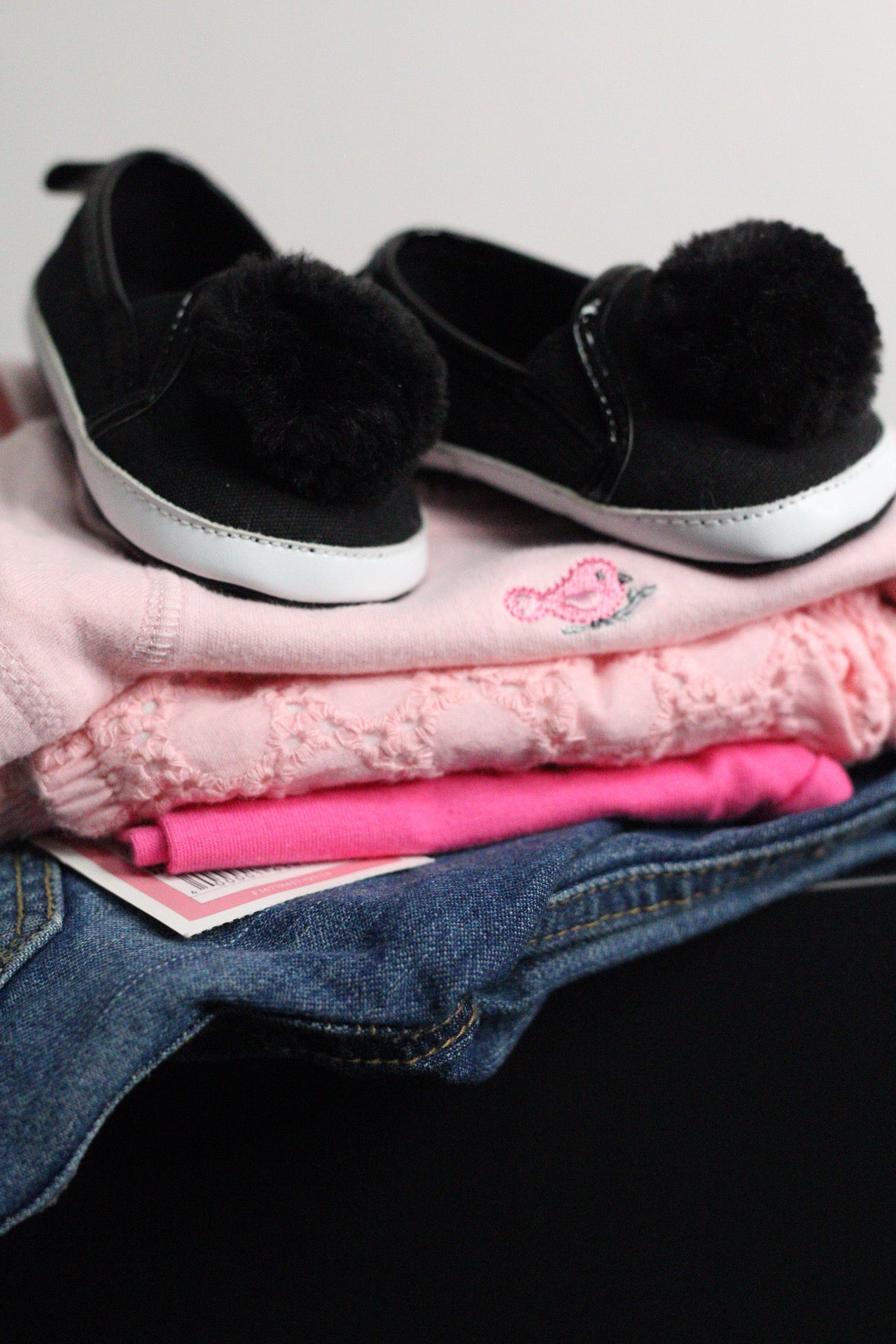 Pom Pom Shoes & Cute Basics | O/3M
