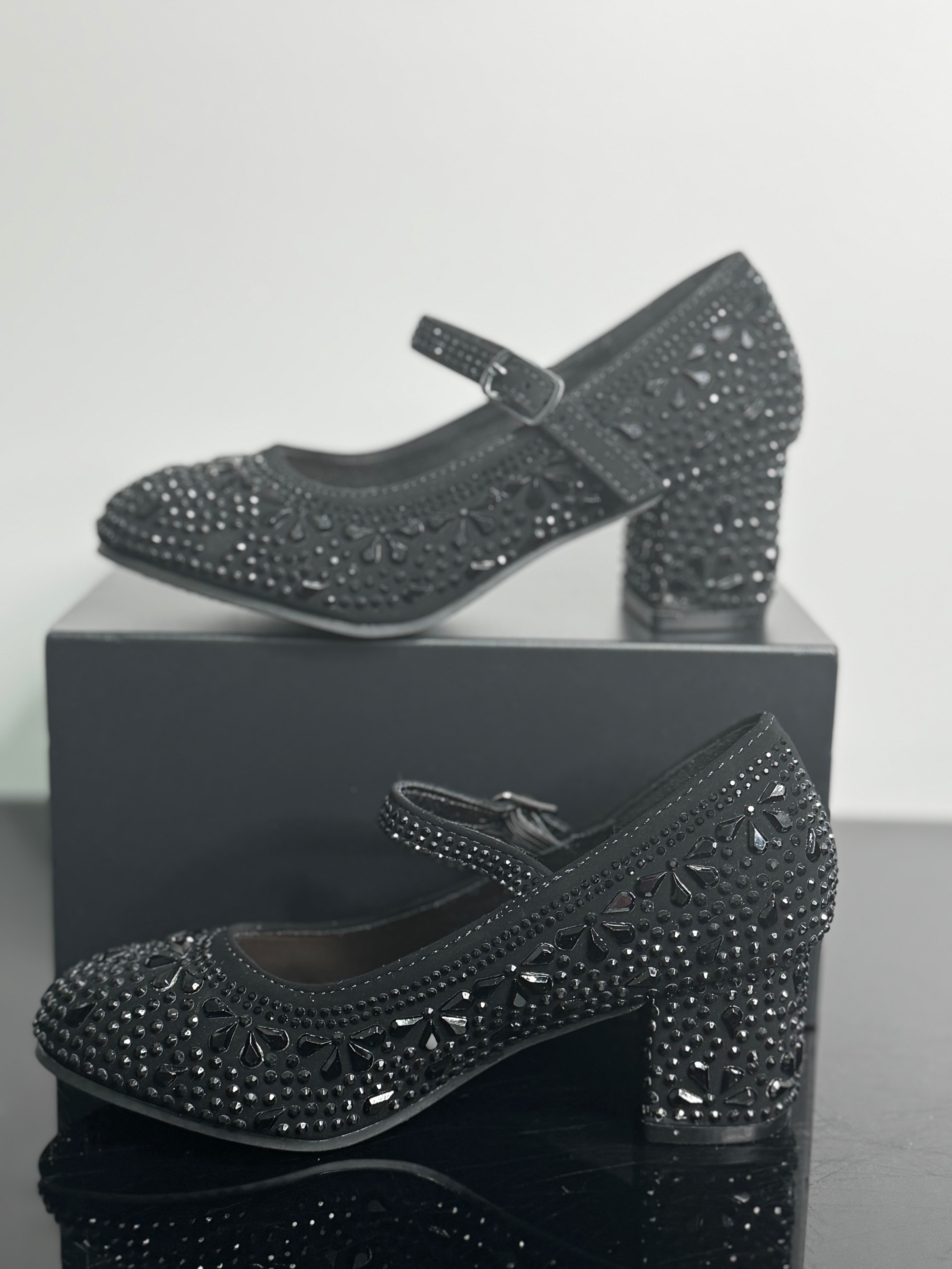 Black Rhinestone Mary Jane Heels | Size 12