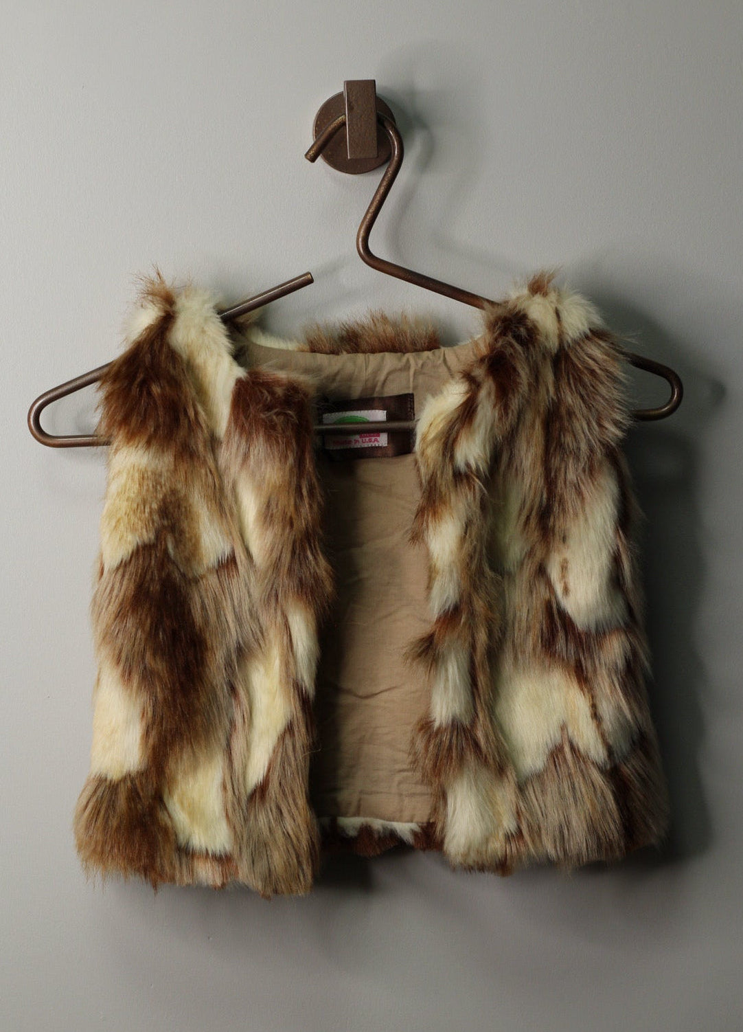 Gracious May Boho Faux Fur Vest | 2/5