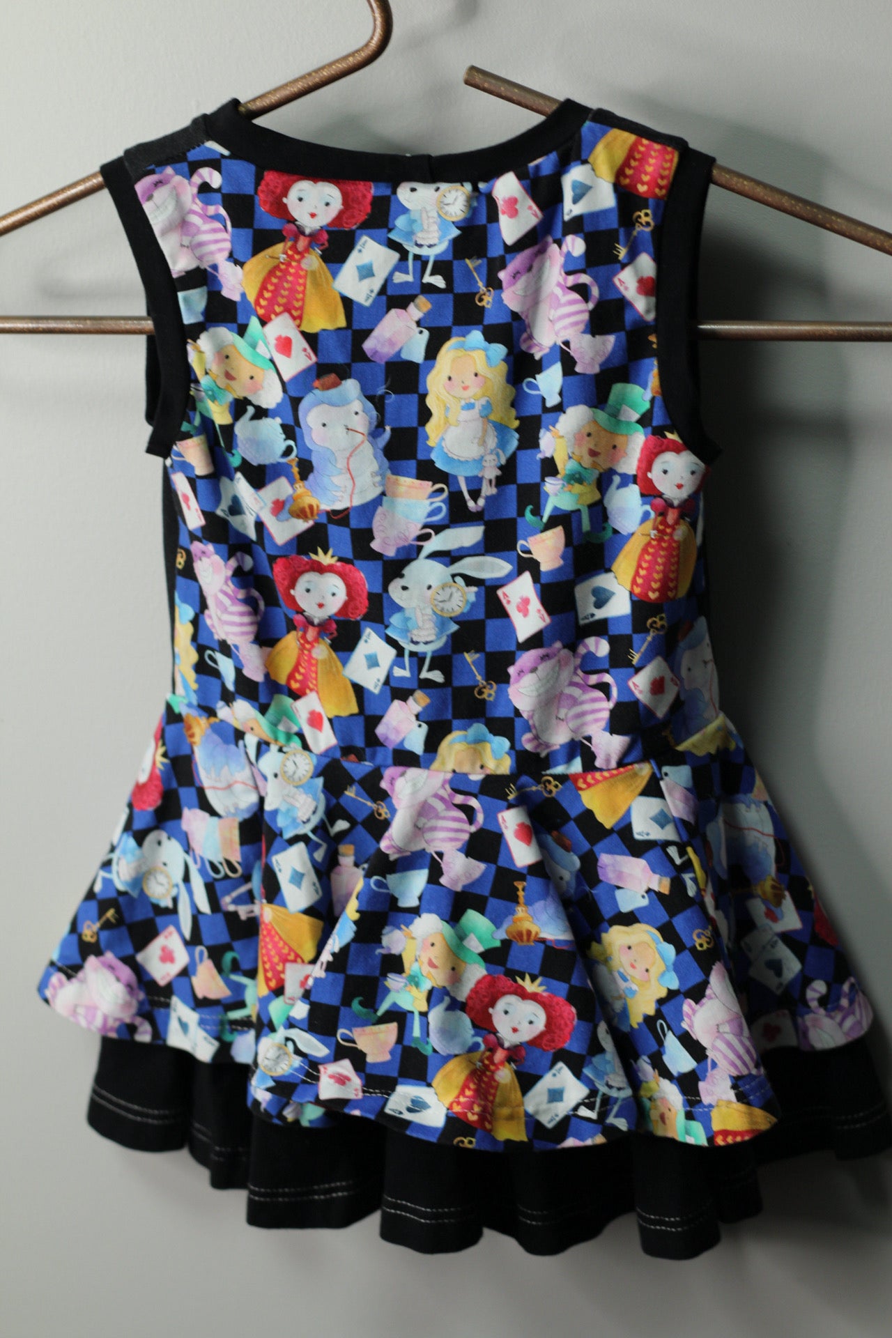 Handmade Alice in Wonderland | 4T
