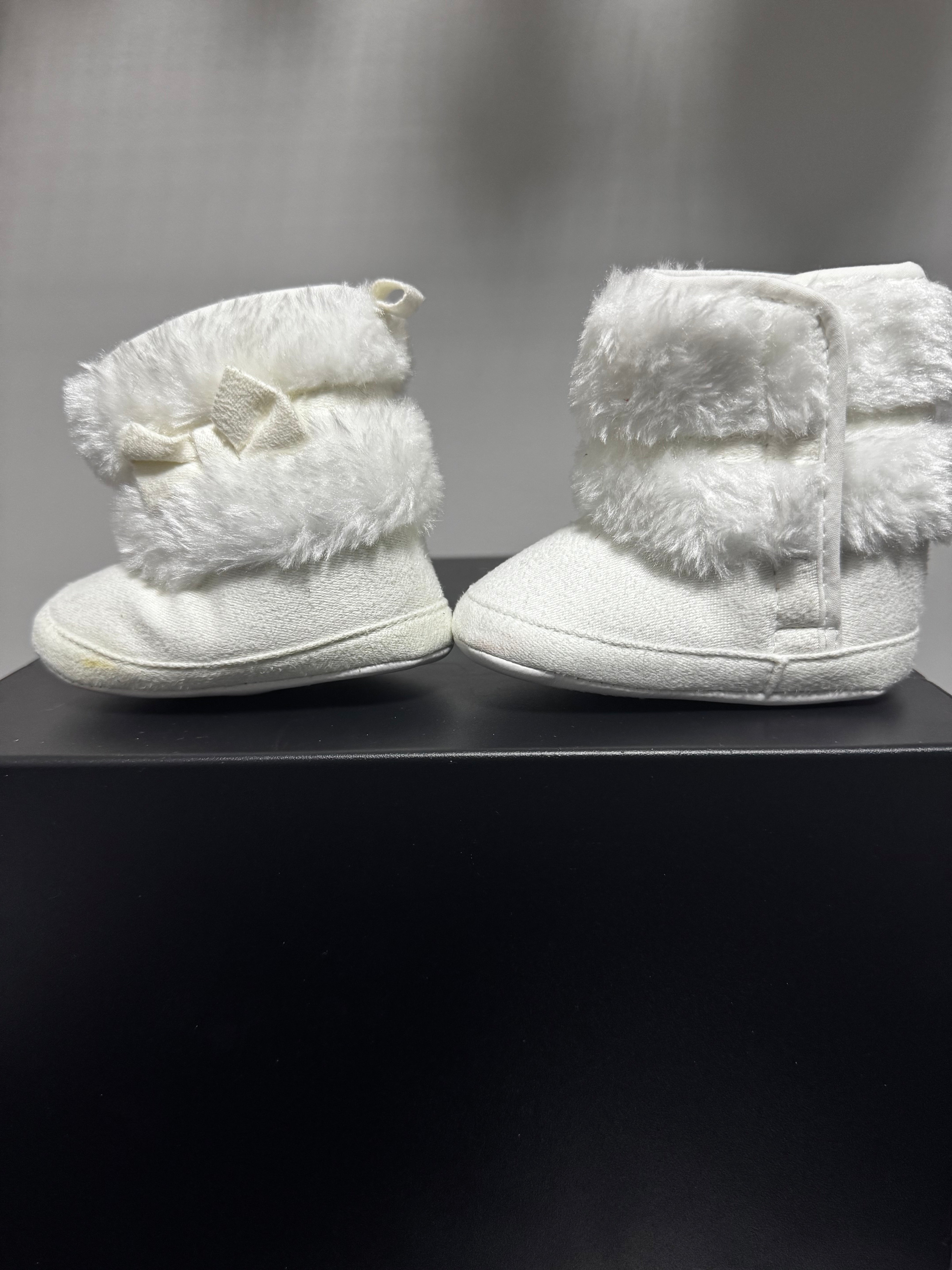 Bitty Booties | 0–6 M