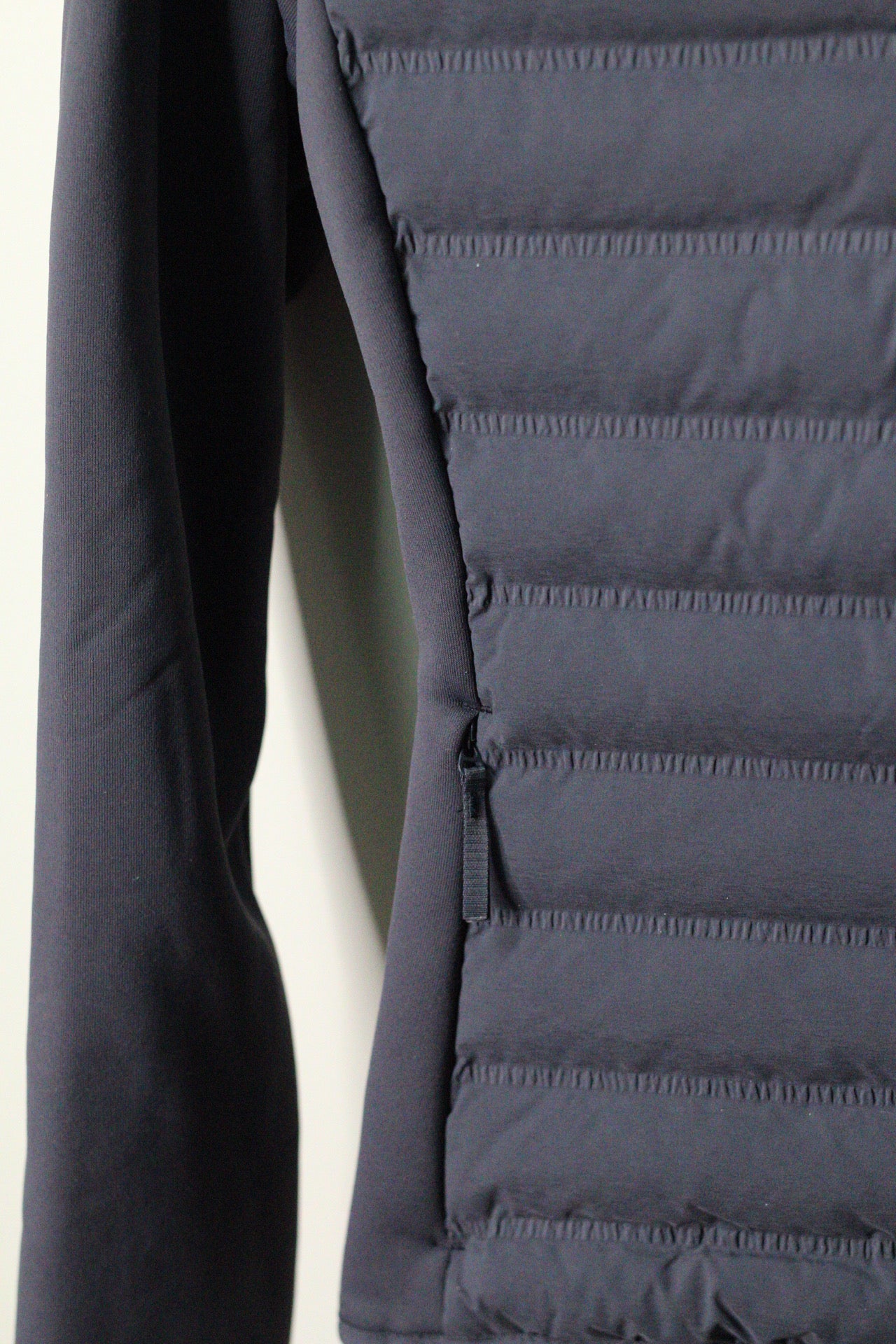 H&M Move ThermoMove Quilted Active Jacket | Navy | NWT | Size 11–12Y