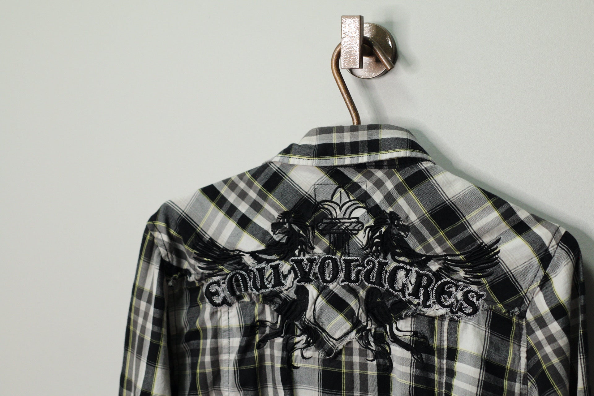Plaid Embroidered Button-Up | S