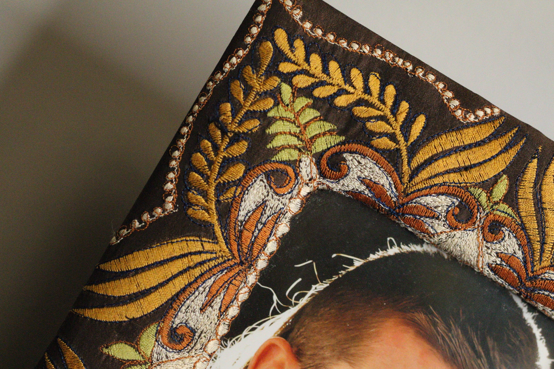 Boho Embroidered Frame + Mullet Man ✨🤌🏼