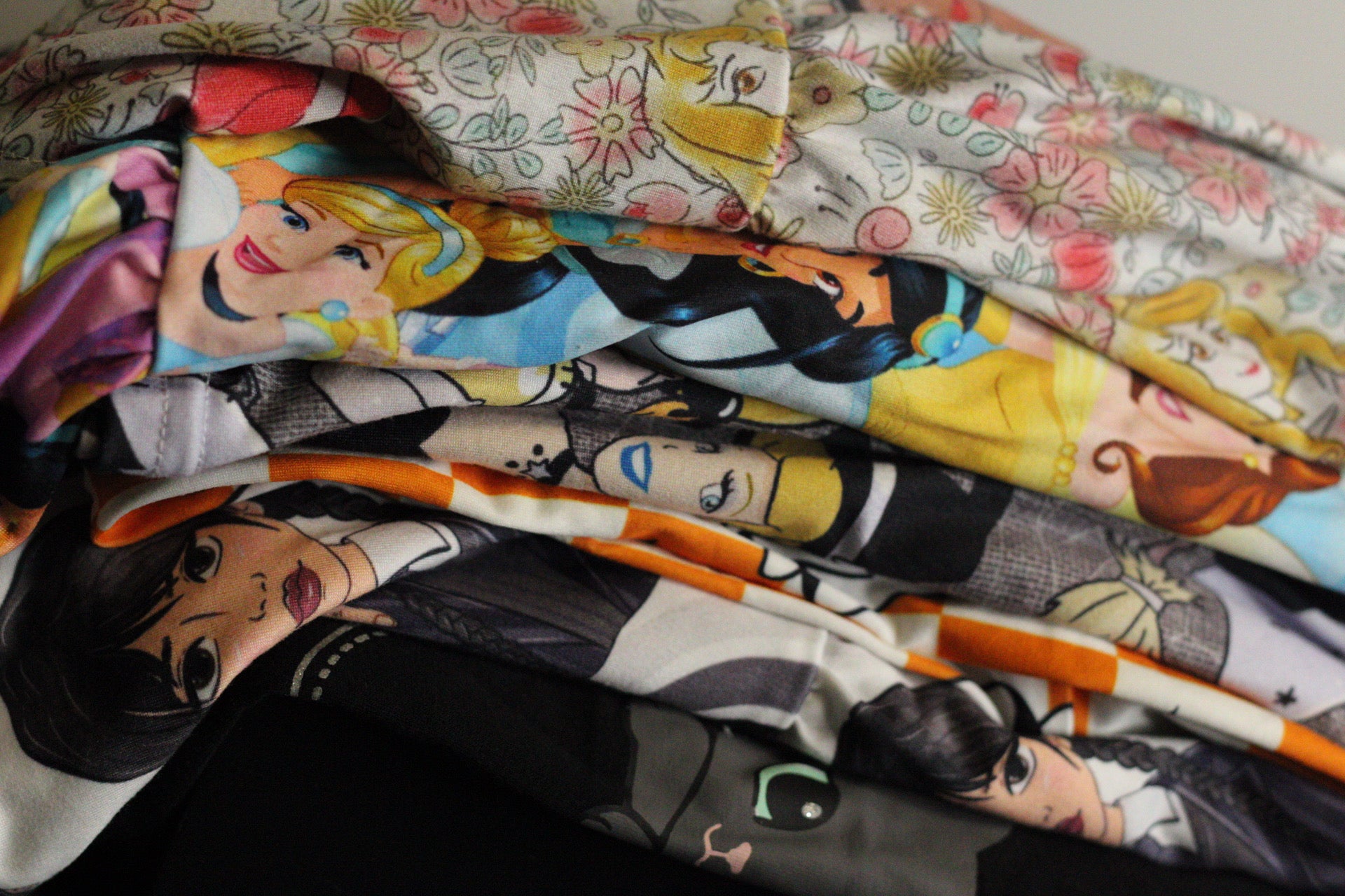 Characters .. But Cool Bundle | 4T