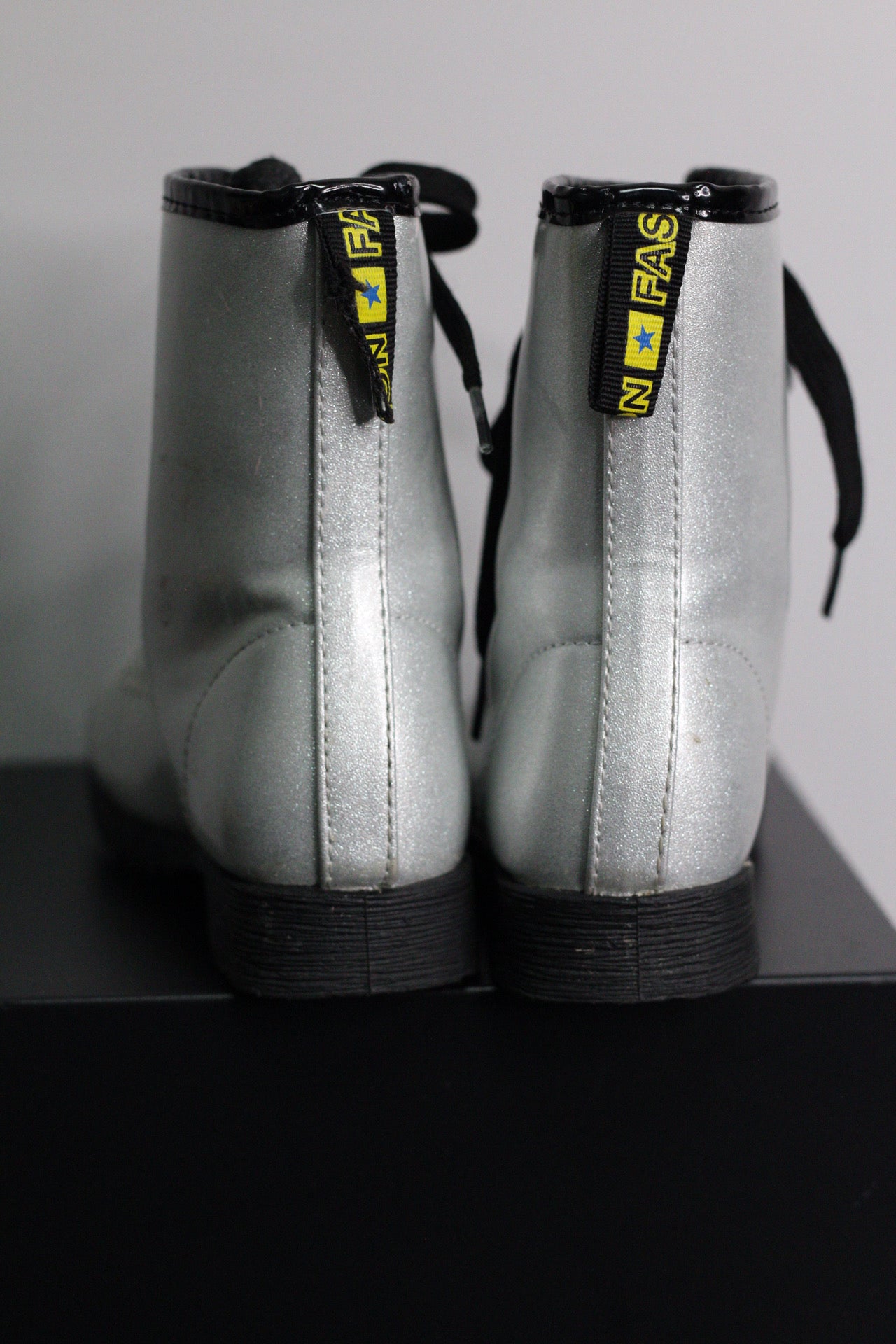 White/Pearl Sparkle Combat Boots | 11