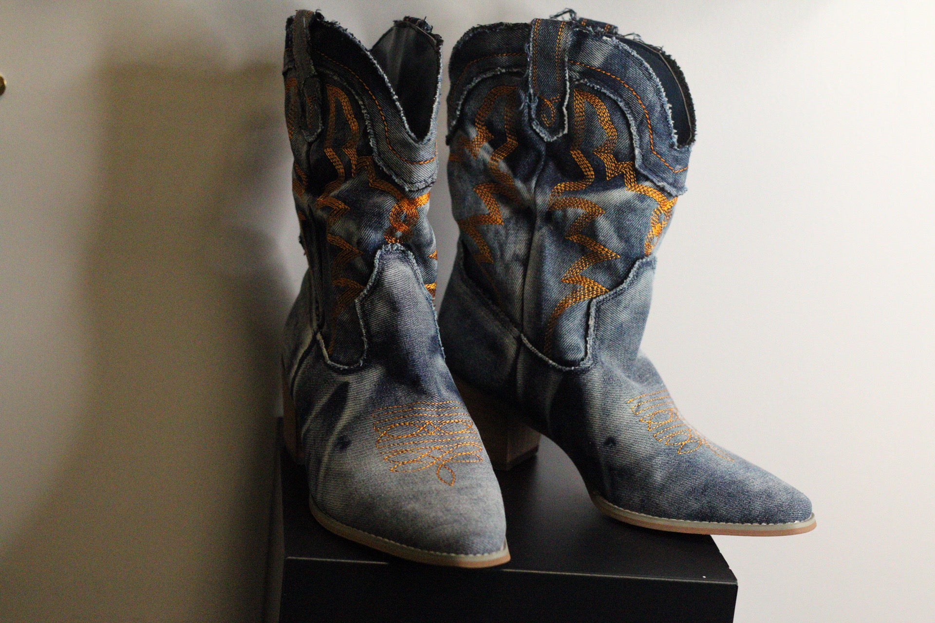 Denim Cowgirl Boots | 9