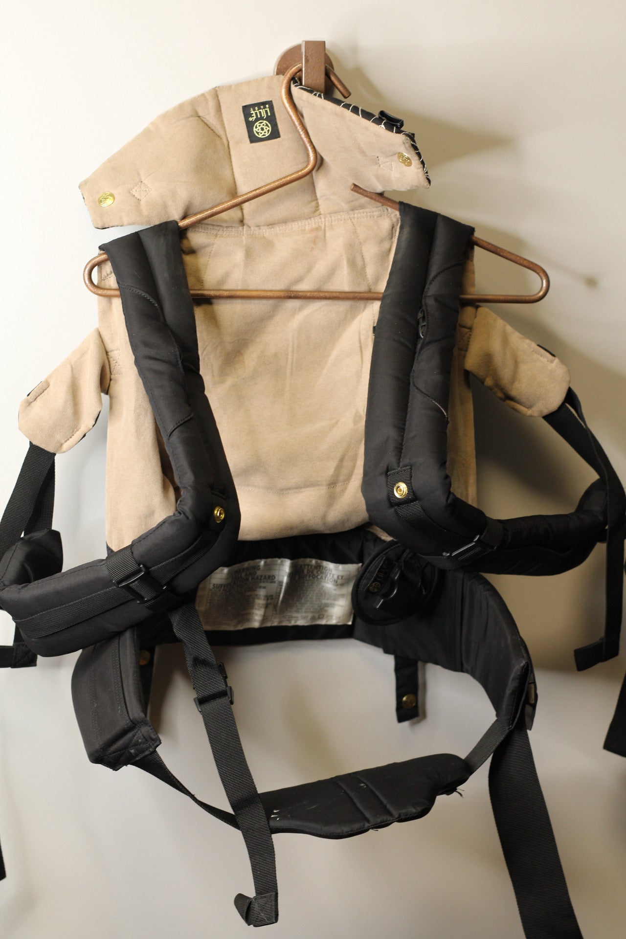 Lillebaby Baby Carrier | Embossed Luxe Edition