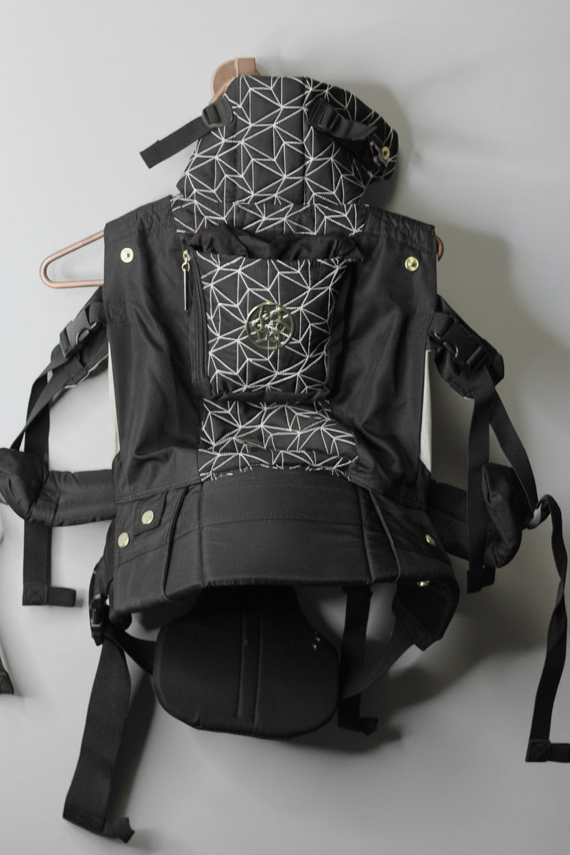 Lillebaby Baby Carrier | Embossed Luxe Edition
