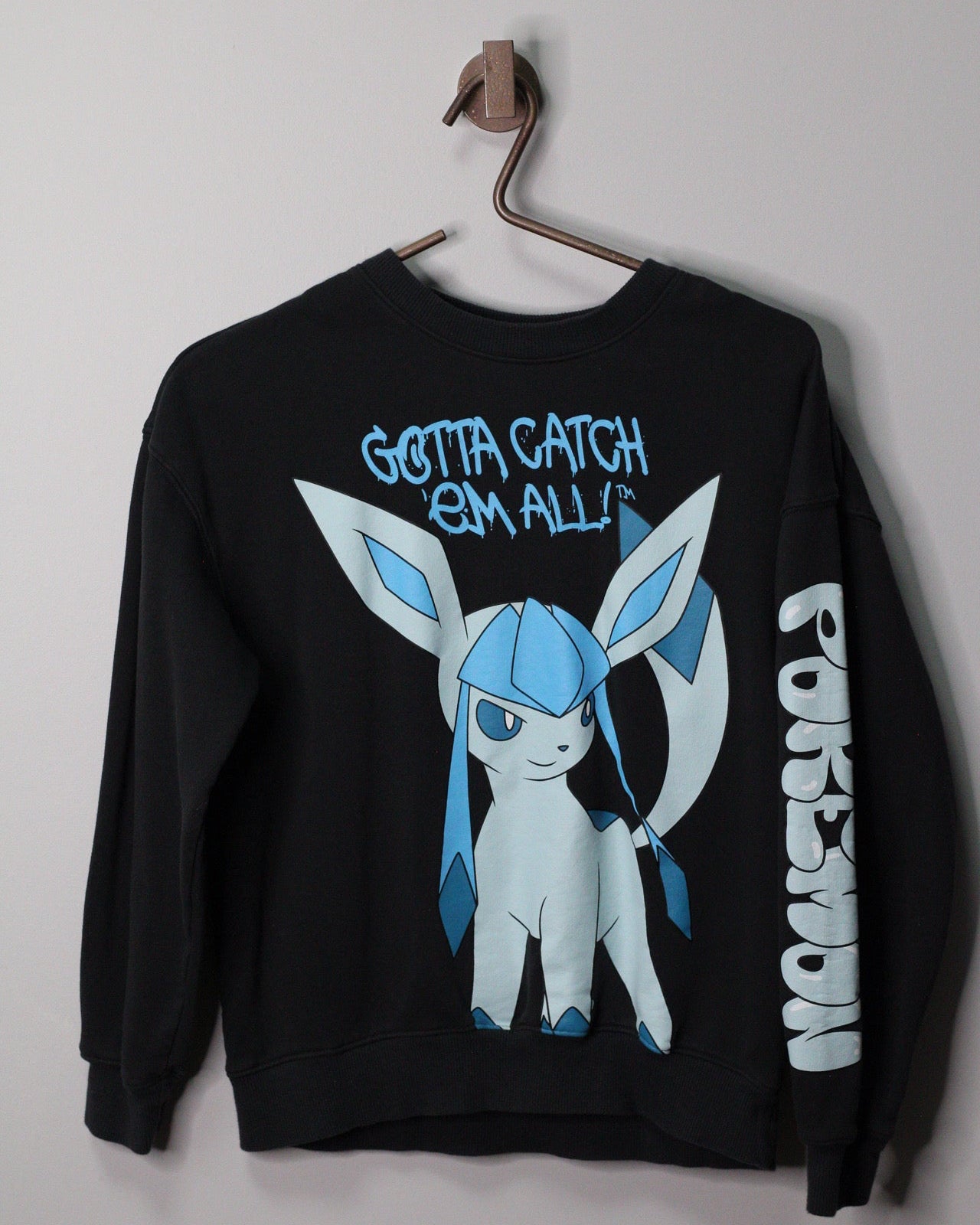Pokémon Glaceon Graphic Sweatshirt