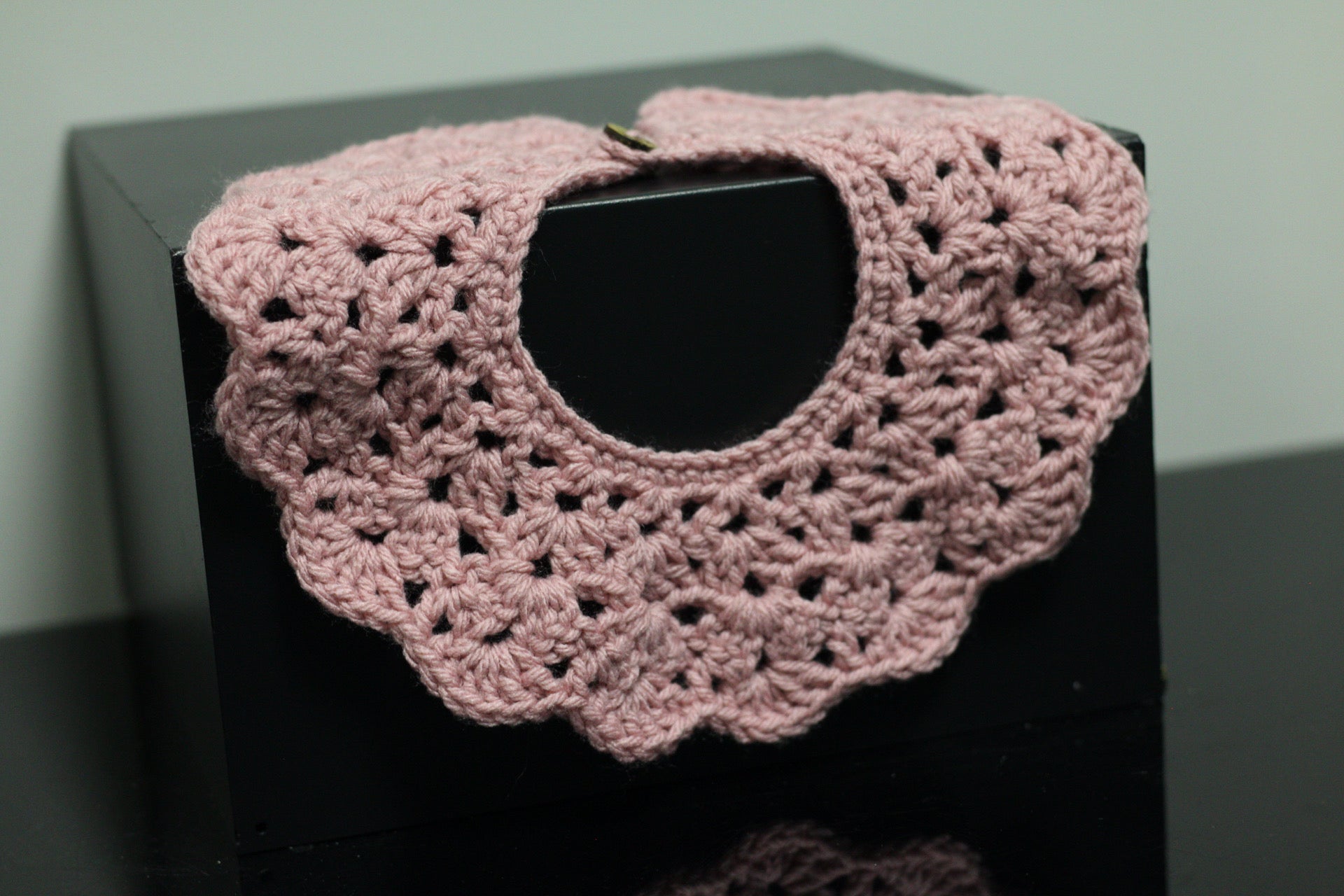 HANDMADE CROCHET COLLAR SET