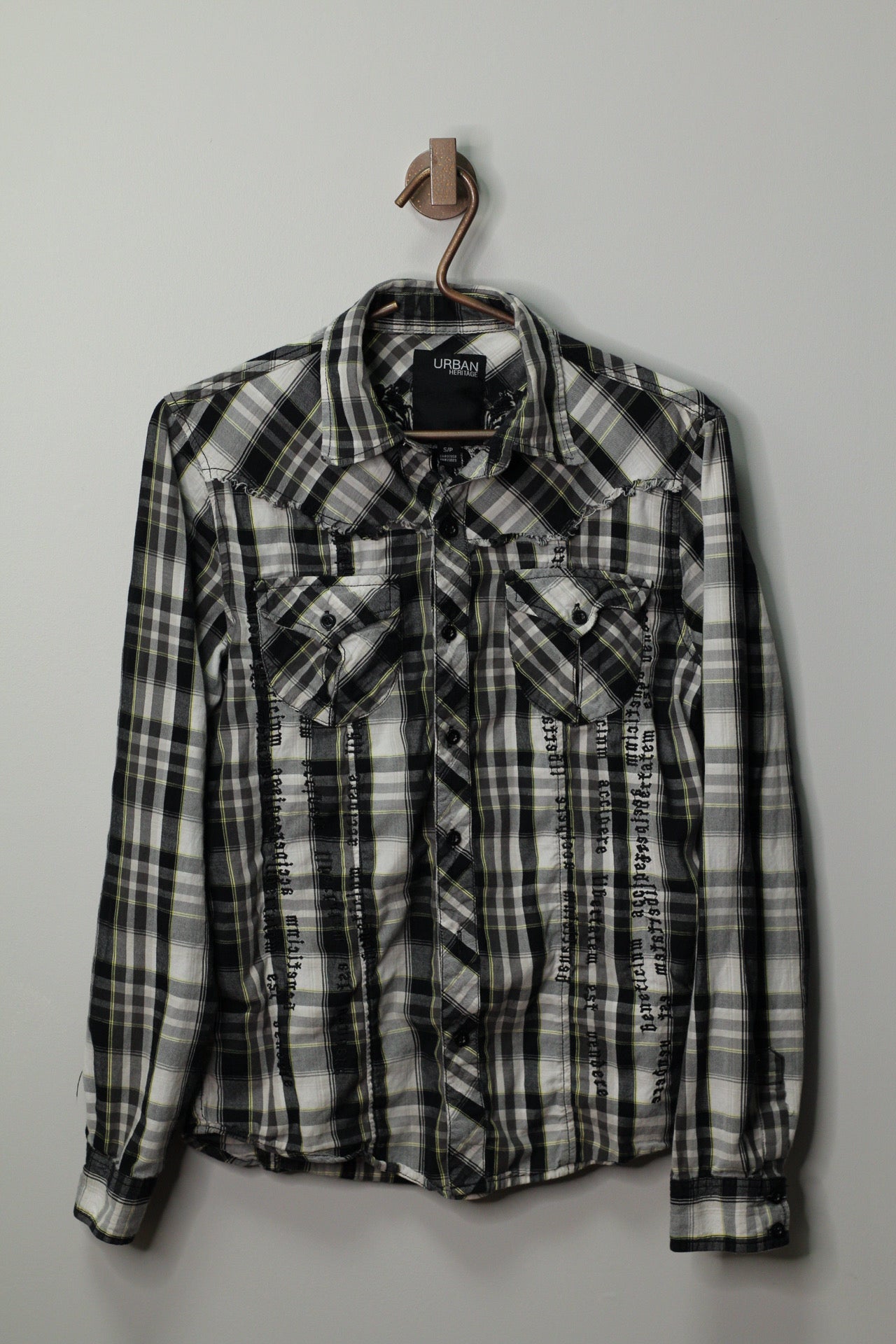 Plaid Embroidered Button-Up | S